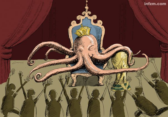 据说连西班牙队的队员都认为,大力神杯是章鱼保罗赐给他们过过瘾的。 (梁伟驰/图) 据说连西班牙队的队员都认为,大力神杯是章鱼保罗赐给他们过过瘾的。 (梁伟驰/图)