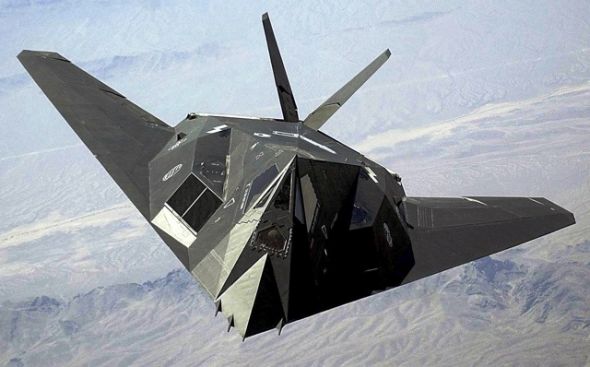 F-117“夜鹰”战斗机 F-117“夜鹰”战斗机
