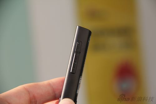 三星U6侧面借口 三星U6侧面借口