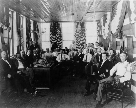 1911年6月16日,计算制表计时公司(Computing-Tabulating-Recording Company,简称CTR)宣告成立 1911年6月16日,计算制表计时公司(CTR)宣告成立