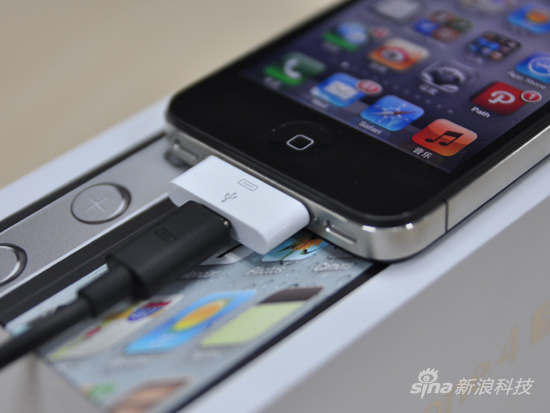 行货iPhone 4S标配苹果接口转microUSB适配器 行货iPhone 4S标配苹果接口转microUSB适配器