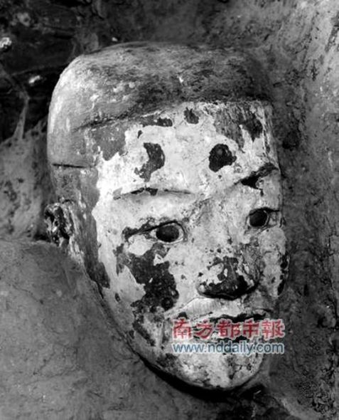 秦始皇兵马俑一号坑出土的彩俑(6月9日摄)。 秦始皇兵马俑一号坑出土的彩俑(6月9日摄)。