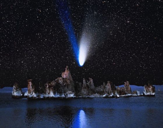 1997年加州莫诺胡上空的海尔-波普彗星。在ISON彗星被发现之后的一段时间内,其有望成为世纪大彗星的传闻让人们想起了海尔-波普彗星出现在夜空时的壮丽景象,当年的那场天文视觉盛宴启发了一代天文爱好者 1997年加州莫诺胡上空的海尔-波普彗星。在ISON彗星被发现之后的一段时间内,其有望成为世纪大彗星的传闻让人们想起了海尔-波普彗星出现在夜空时的壮丽景象,当年的那场天文视觉盛宴启发了一代天文爱好者