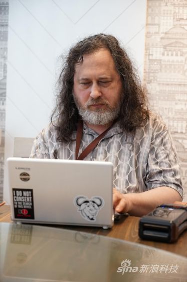 “自由软件之父”理查德·斯托曼(Richard Stallman) “自由软件之父”理查德·斯托曼(Richard Stallman)