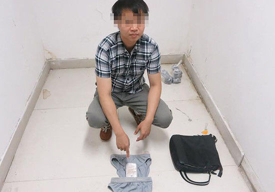 香港男士内衣_香港女星性感内衣照(3)