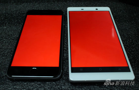 IUNI U3屏幕与iPhone 6对比 IUNI U3屏幕与iPhone 6对比