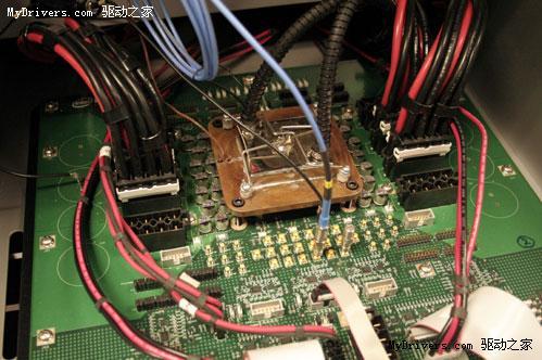 英特尔展示80核心处理器项目 功耗下降明显_硬