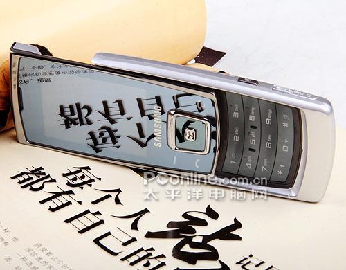 更轻更薄三星时尚滑盖手机E848图赏