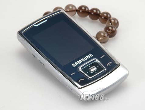 精品辈出 三星镜面超薄滑盖E848评测_手机