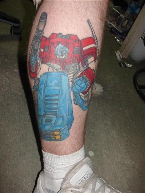 如何选择适合自己的瘦胳膊机械臂纹身？