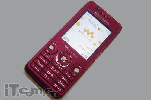 纤薄风尚 索爱音乐新机W660i低价上市_手机