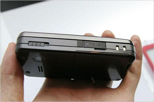 �λþ�Ʒ��˸NTTDoCoMo�˿��»��ǳ�(2)