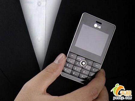 超薄宽屏LG时尚个性手机KG99跌到1399_手机