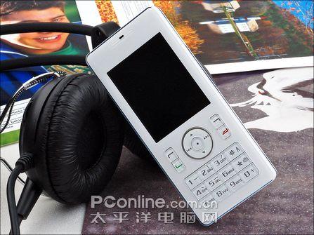 华美钢琴漆+音乐诱惑!步步高音乐手机i288评测