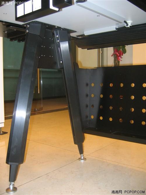 仅此一台!联力两万元办公桌国内首评