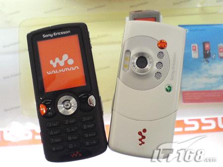 黑白情侣机 索爱拍照音乐W810c破两千_手机