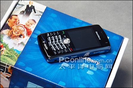 黑莓 Pearl 8100 商务气息黑莓多媒体全能8100仅1850