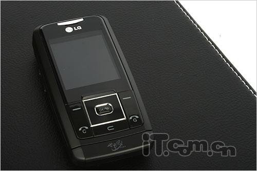 傲气雄鹰 LG双模双待KW820气质图赏_手机