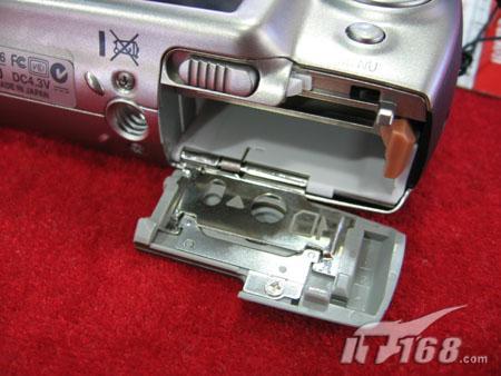 �ѽ�������ǧ�򼶿�Ƭ����IXUS900С��