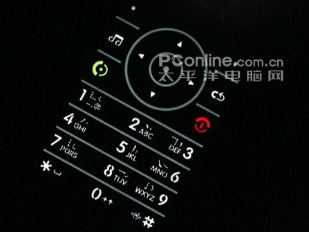 摩托罗拉V8评测 再创神话摩托镜面翻盖智能机V8评测(3)