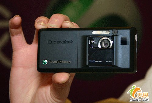 320万像素 索爱旗舰级拍照K818c仅3180_手机