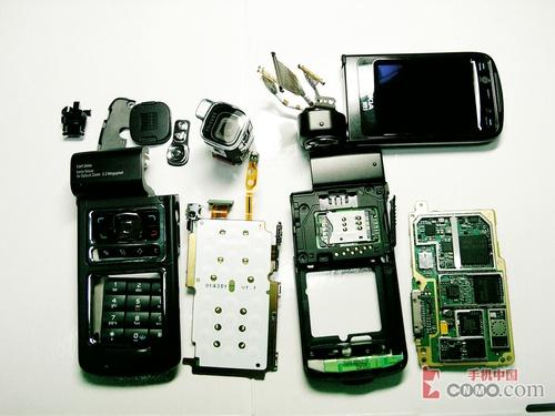 320万像素 诺基亚翻盖智能N93拆机图赏_手机