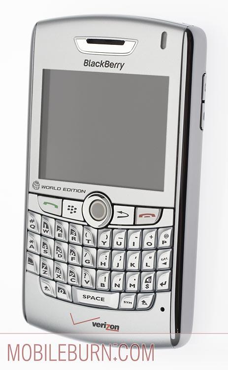 RIM BlackBerry 8830 QWERTY键盘RIM黑莓双模智能8830图赏(2)