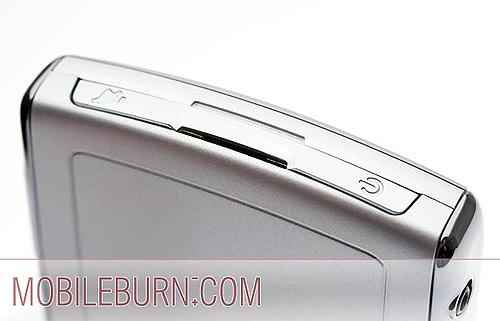 RIM BlackBerry 8830 QWERTY键盘RIM黑莓双模智能8830图赏(2)