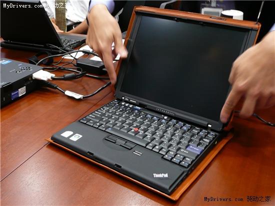 Ƥ��������ThinkPad�ʼǱ����չʾ
