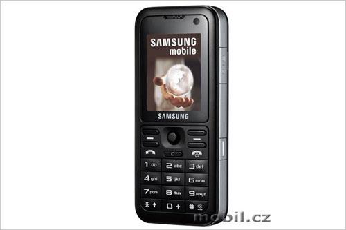 小巧贴身诱惑 三星直板机J200迷人亮相_手机