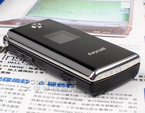 世上潮流星空体育平台翻盖巧克力手机E218图赏(2)
