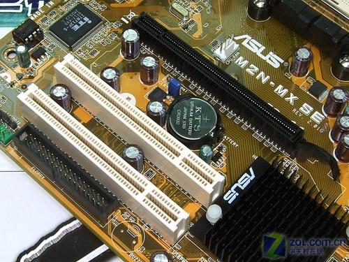 赤膊上阵白刃战 8月五大主板降价事件_硬件