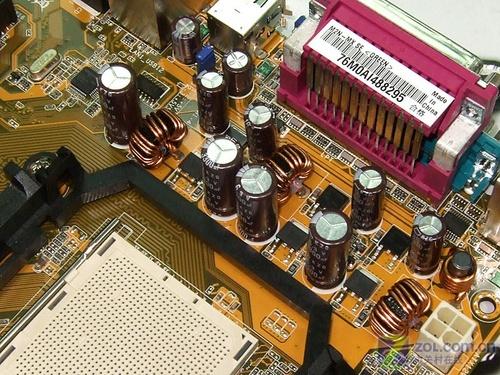 赤膊上阵白刃战 8月五大主板降价事件_硬件