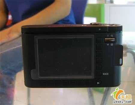 蓝调老将不示弱千万像素NV10价逼两千