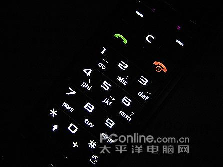 小巧时尚三星旋转音乐手机F200评测(2)