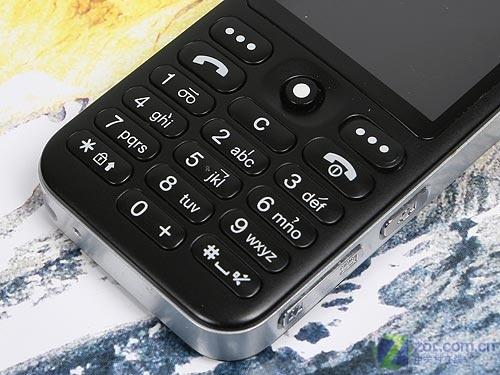 魄力不小三星小巧拍照手机E598评测(2)