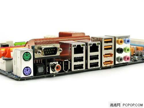 Intel�Ծ�AMD�°������ڴ�ʮ������