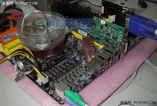 Intel�Ծ�AMD�°������ڴ�ʮ������