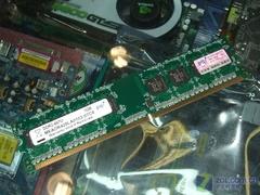 PQI 1G/667ڴ240Ԫ 