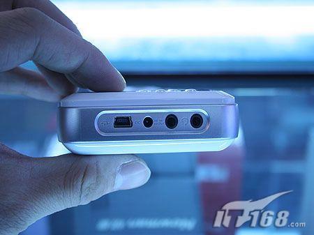 160GB��������MP4Ŧ��M8000�ٱ������