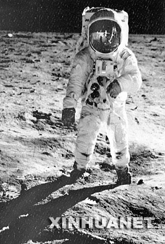 组图:人类探索太空50年