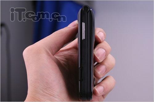 魄力不小飞利浦翻盖待机王9 9r仅1699 高清图片