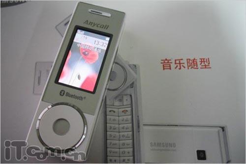 1GB�ڴ�ռ�������ת���ֻ�X838��2450