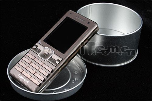 ��ͭɫ����������������ǿ��K770i����(18)