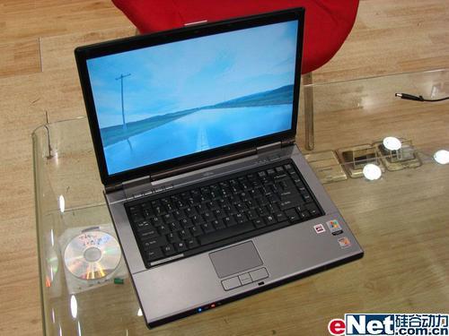 ˫�˶��Ը��ͼ۰˴�AMD��ֵ�ʼǱ�����