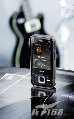 ����N-Gage��Ϸŵ����8GB�ڴ�N81����(2)