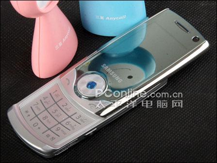 三星 SGH-U700 色诱眼球2000元级高品质靓屏手机推荐(4)