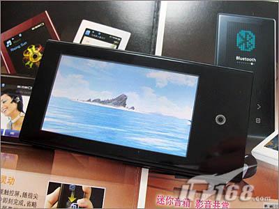 全套都配齐 三星YP-P2购机即送蓝牙耳机_数码