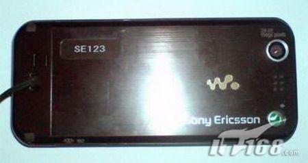 第3代Walkman索尼爱立信黑色W890曝光