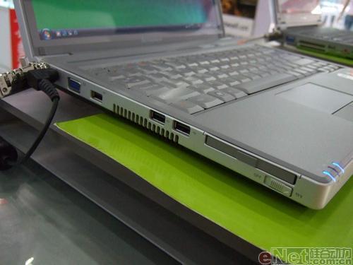 ��Ϸ�������Լ۱�˫�˶��Ա��Ƽ�(8)